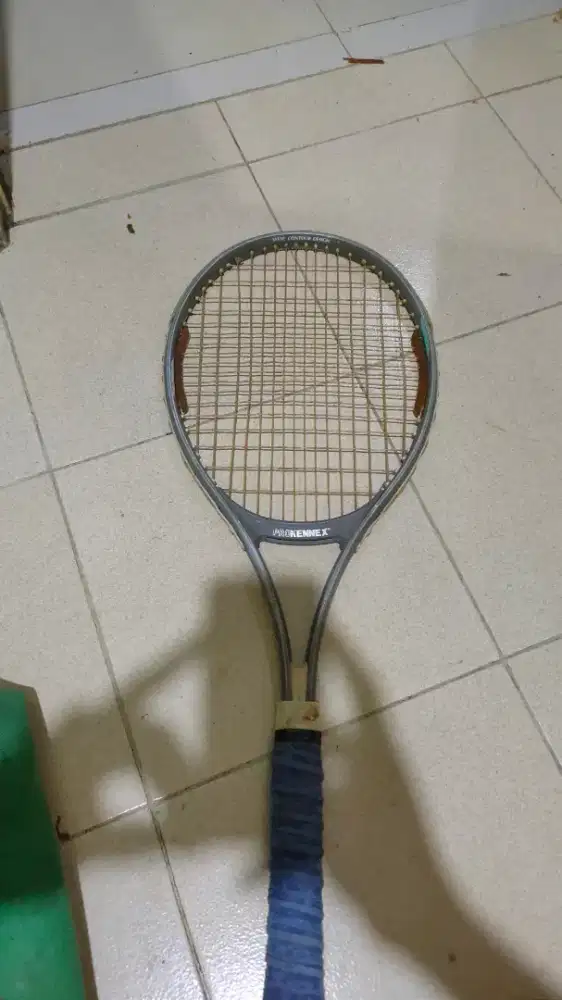Jual raket tenis lapangan