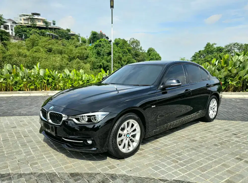 (DP 55JT) BMW 320i AT F30 LCI 2018 ORIGINAL