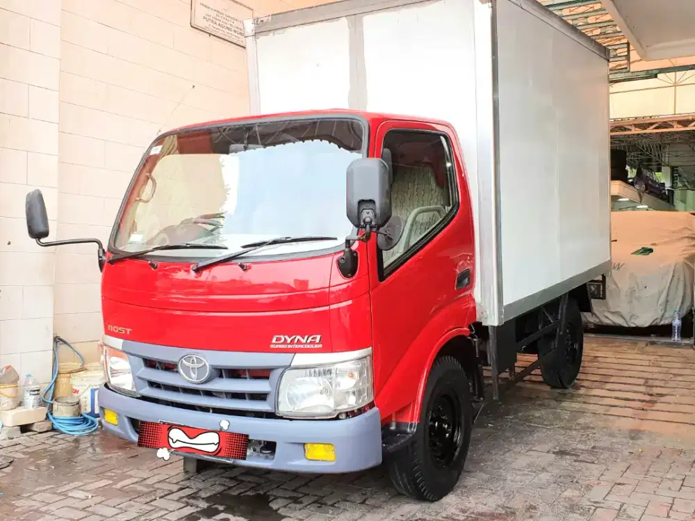 ISTIMEWA Toyota Dyna Box Engkel 110 ST 2013/2014 No Hino 2012 KIM