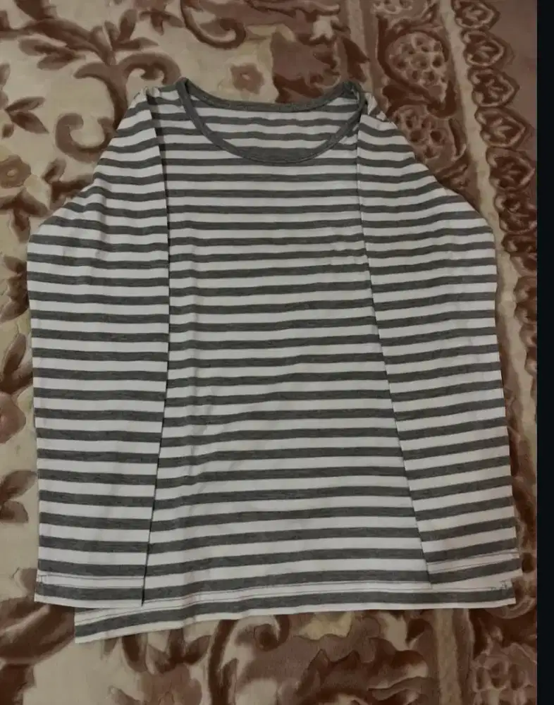 Kaos panjang salur salur