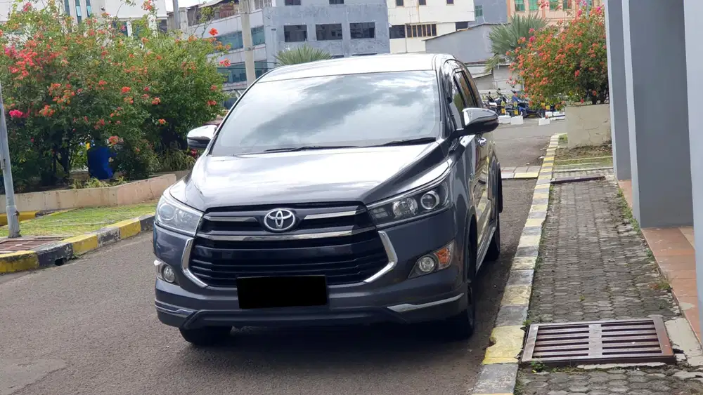 [ GARANSI 5TH ] Toyota Kijang Innova Venturer 2.0 Bensin AT 2020/2021