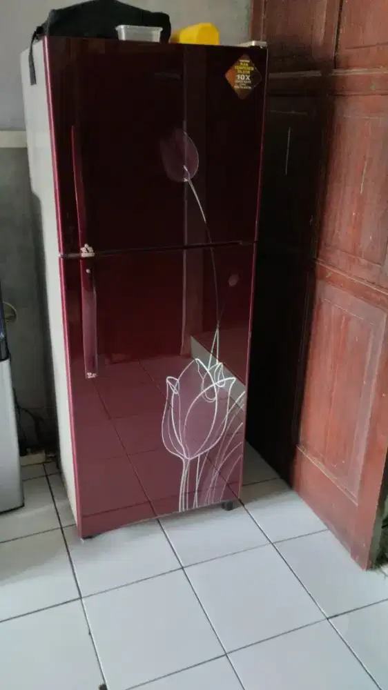 KULKAS 2 pintu POLYTRON BELLEZA 2