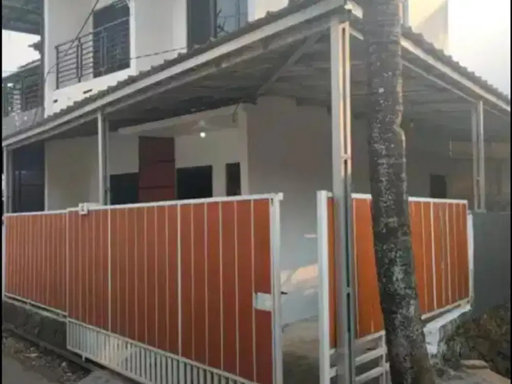 Jual Rumah Tingkat di Cinere jl guntur depan kampus upn