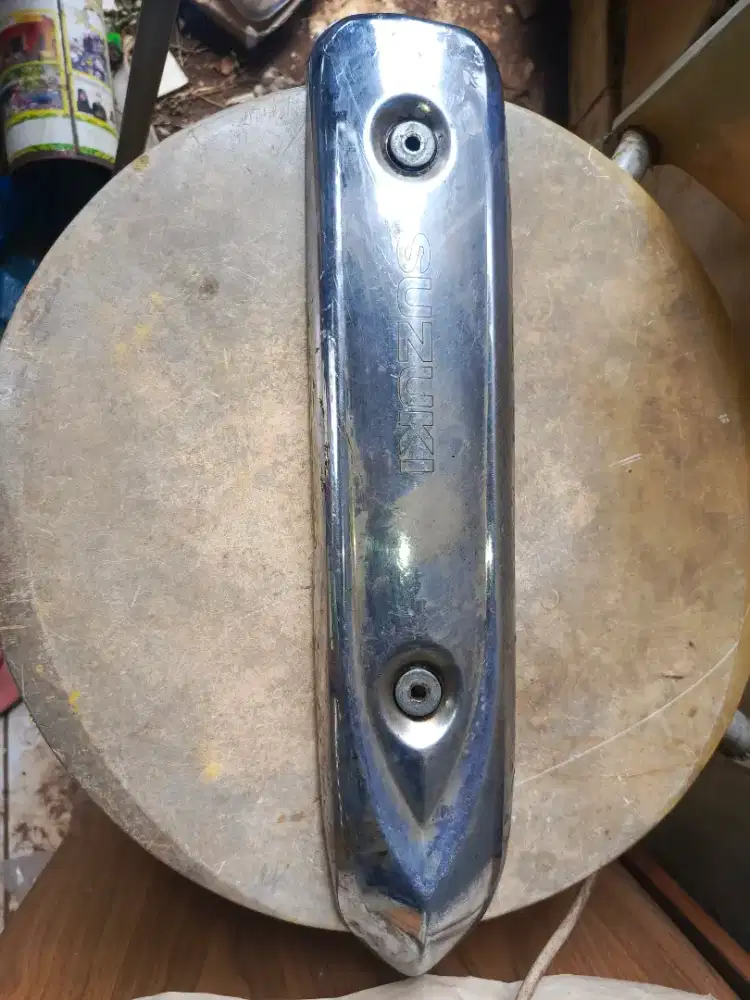 Tameng knalpot spin 125 original