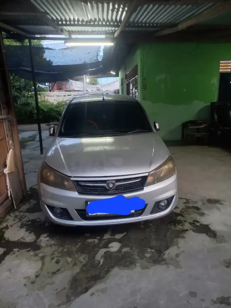 Di jual mobil proton.