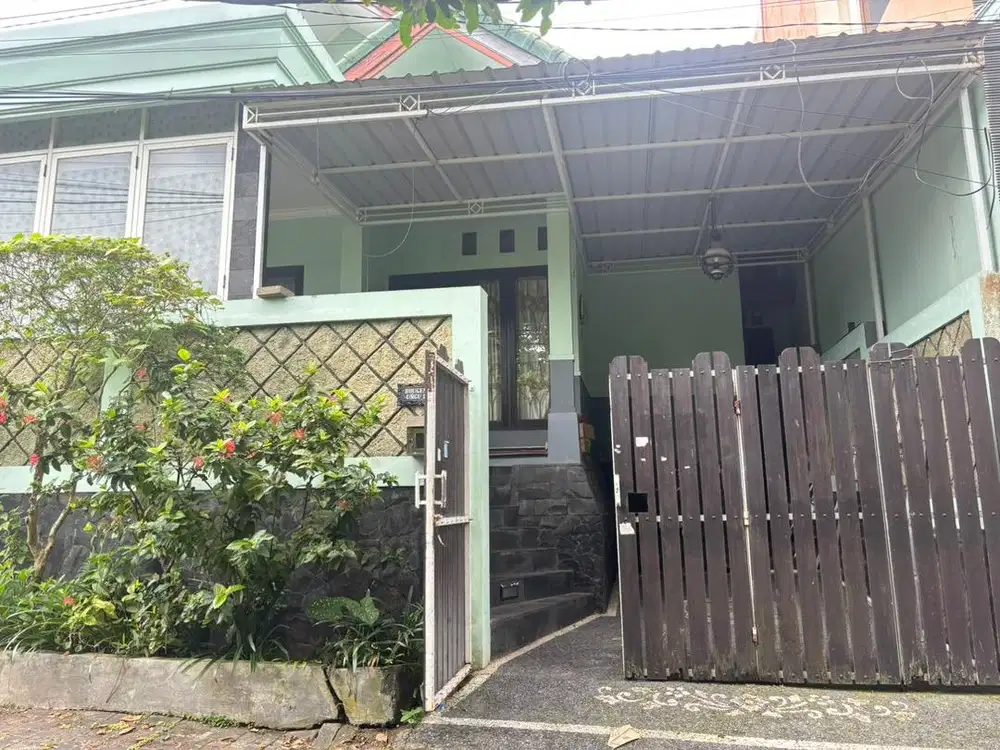 Rumah furniture di taman griya, jimbaran