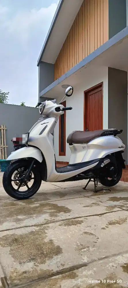 Dijual cepat Yamaha Filano Lux 2023 putih