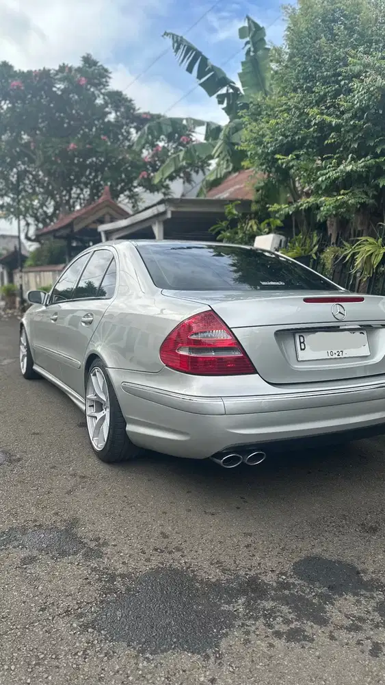 Mercedes-Benz W211 E240 2003 VERY GOOD CONDITION!
