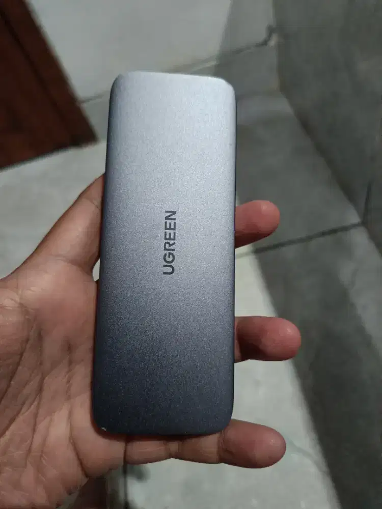 U Green Hub Port 8 in 1 Type C kondisi normal