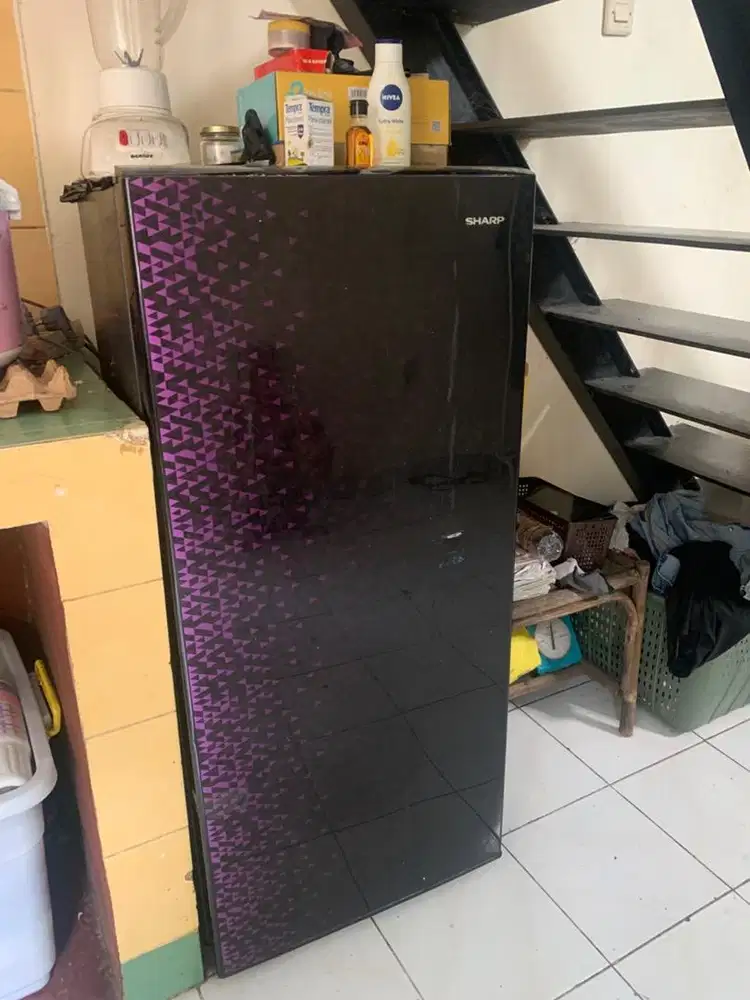 KULKAS 1 Pintu Sharp Dingin Normal Murah aja