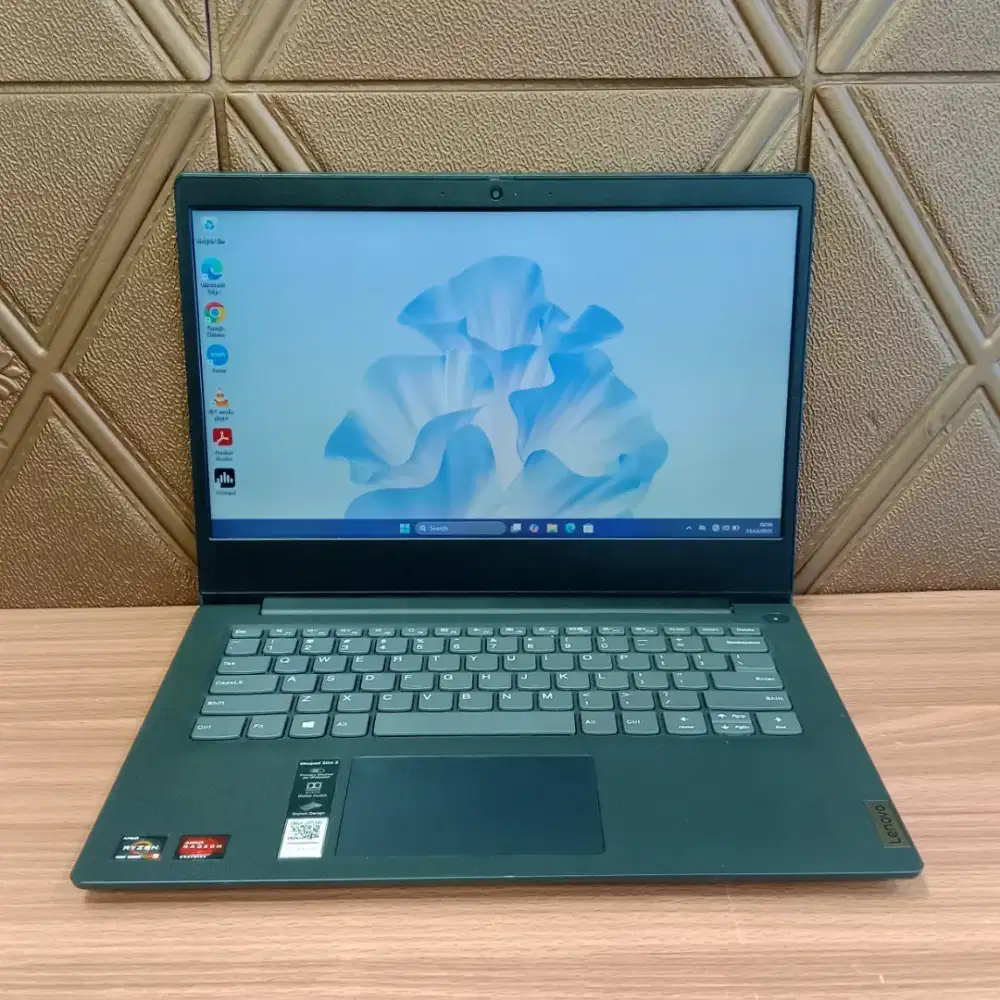 LENOVO IDEAPAD SLIM 3 RYZEN 5 4500U RAM 8GB DDR4 SSD 512GB 14INCH
