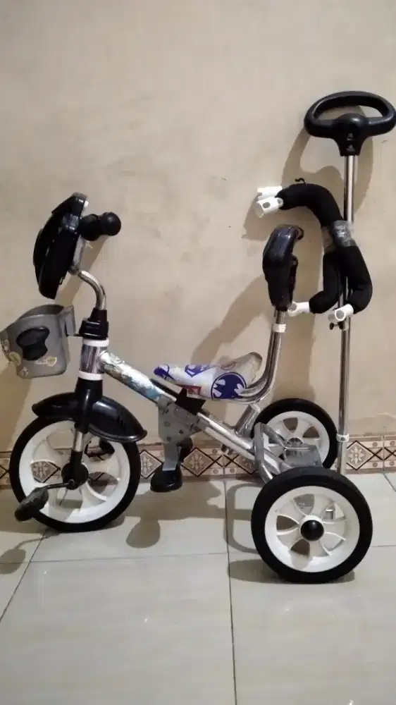 Sepeda Anak roda 3 Family tinggal pakai