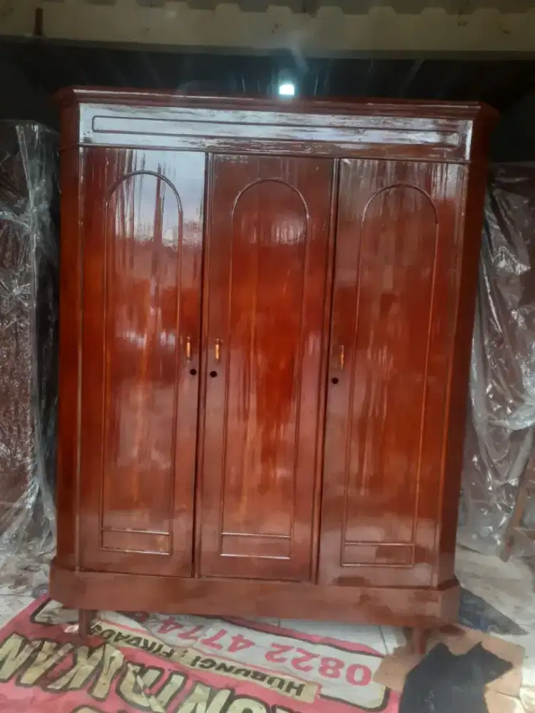 150*55*198 lemari kayu jati polos pintu 3 sangat berat Bogor melamin