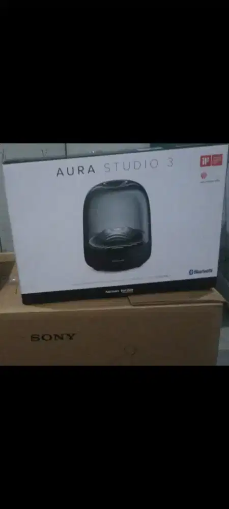 Harman cardon aura 3