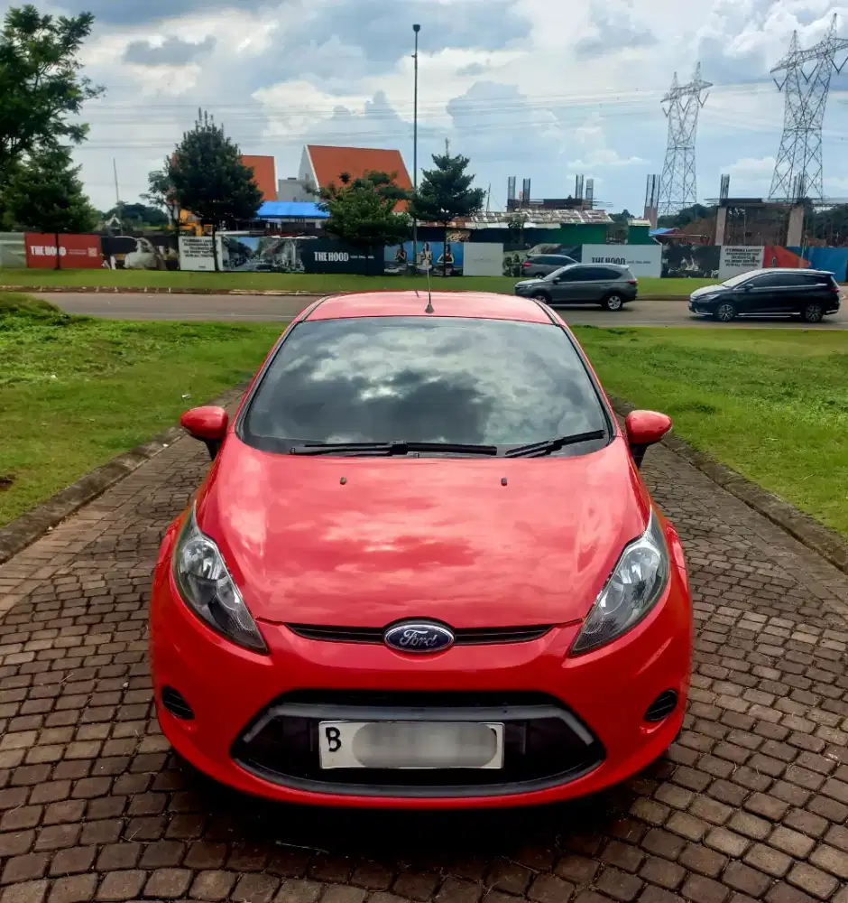 Ford fiesta 1.4 at 2012
