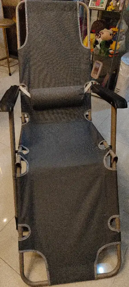 Kursi malas kursi santai ranjang lipat