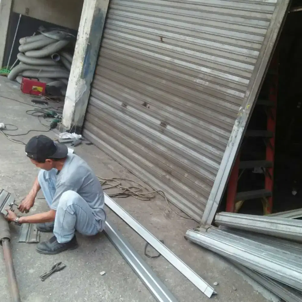 Service Rolling Door