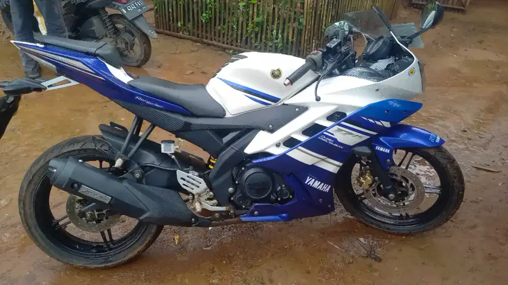 Dijual motor pribadi r15 thn 2014