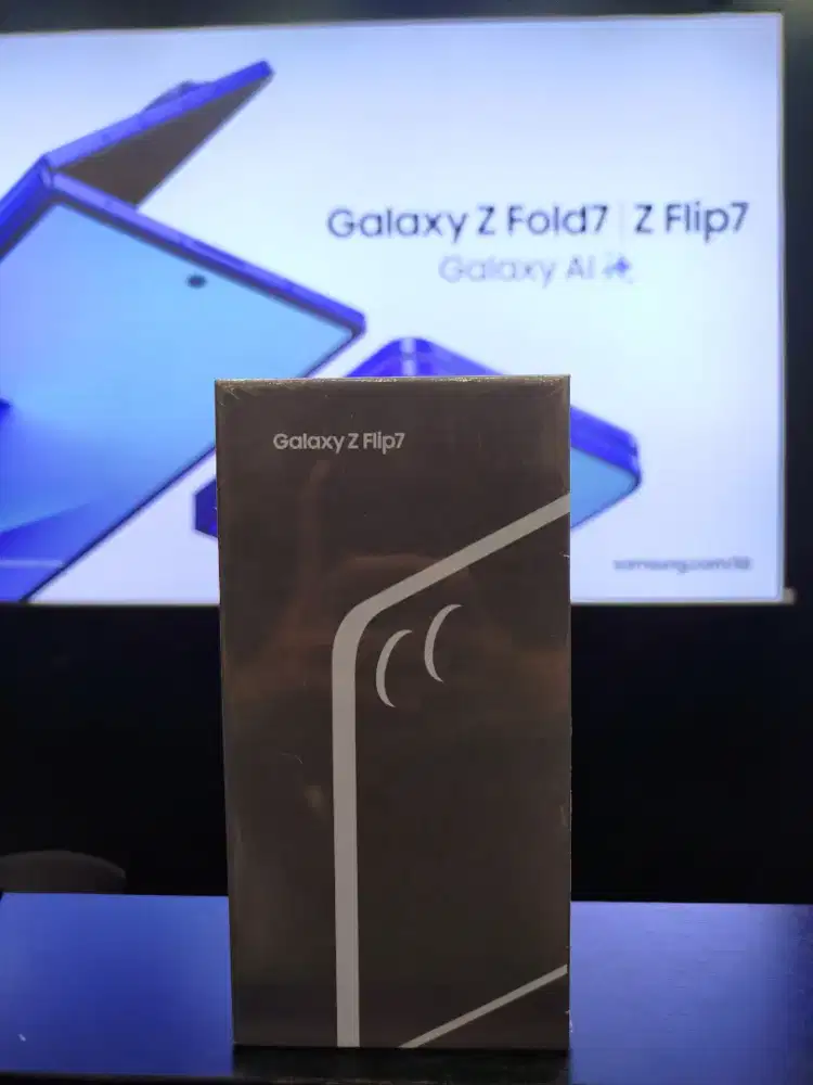 SAMSUNG GALAXY FLIP 7 BERGARANSI RESMI SYARAT CICILAN CUKUP KTP SAJA