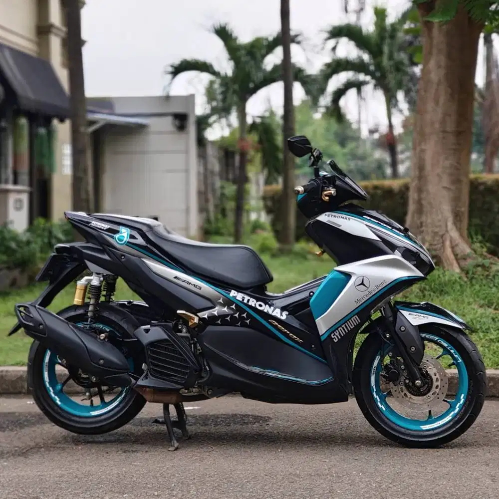 YAMAHA AEROX 155 CONNECTED ABS 2021 HITAM KM LOW PAJAK ON SIAP GAS