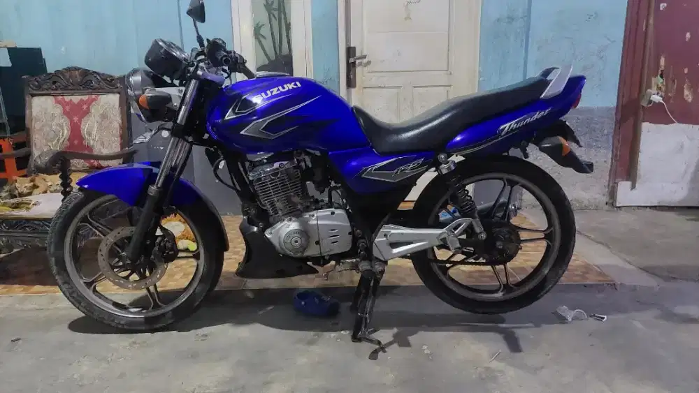 Suzuki thunder 125