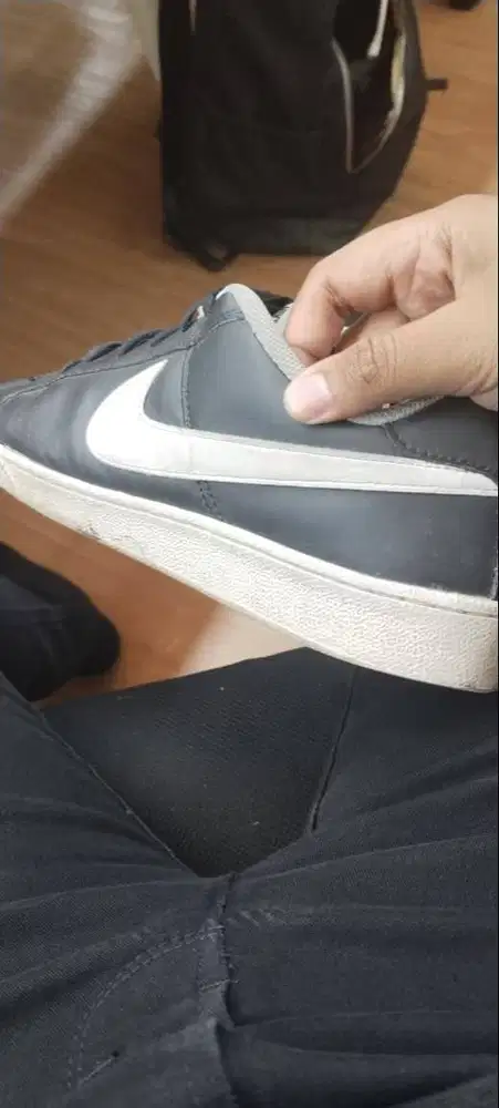 Sepatu Sneakers Nike Ukuran 44 Hitam Putih