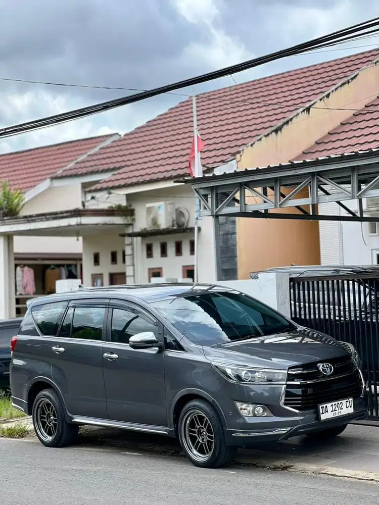 Innova venturer 2.4 AT