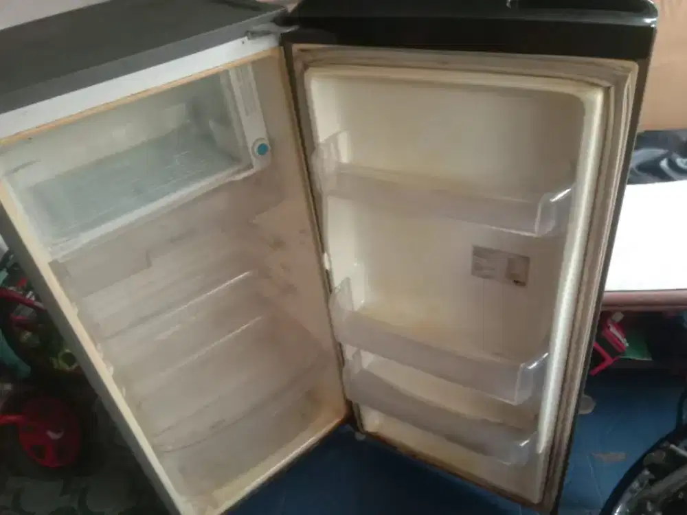 Kulkas 1 pintu merk Samsung