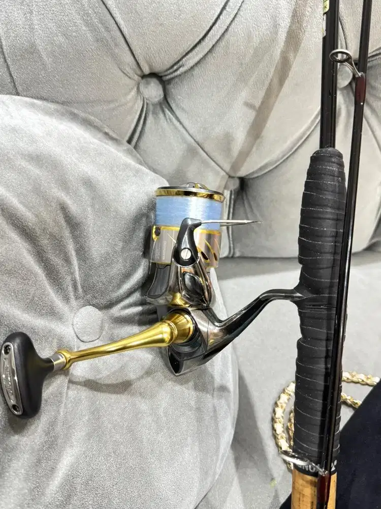 Reel Shimano Stella C 3000XG 2014 Dan Joran Shimano Scorpion 6-14