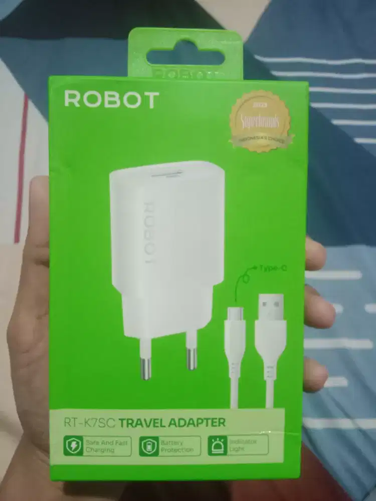 Charger robot baru