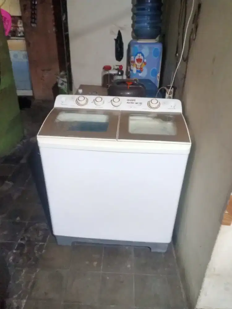 Jual mesin cuci Akari turbo 10kg mesin ori normal bisa di antar