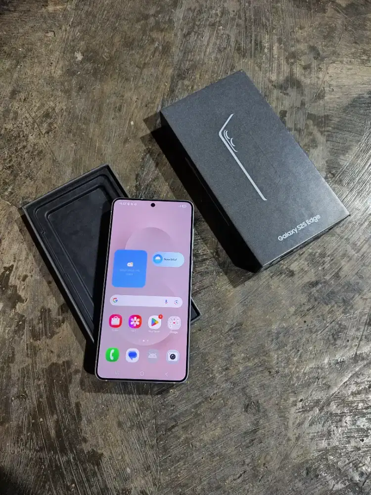 SAMSUNG GALAXY S25 EDGE