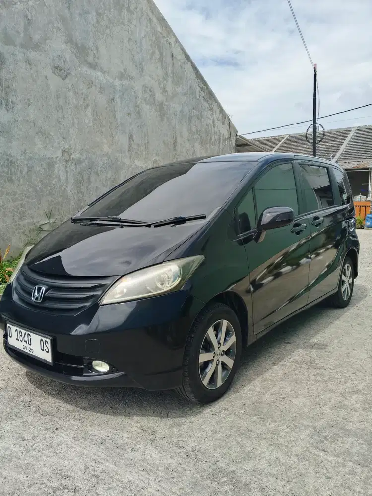 Honda Freed 2011 Bensin