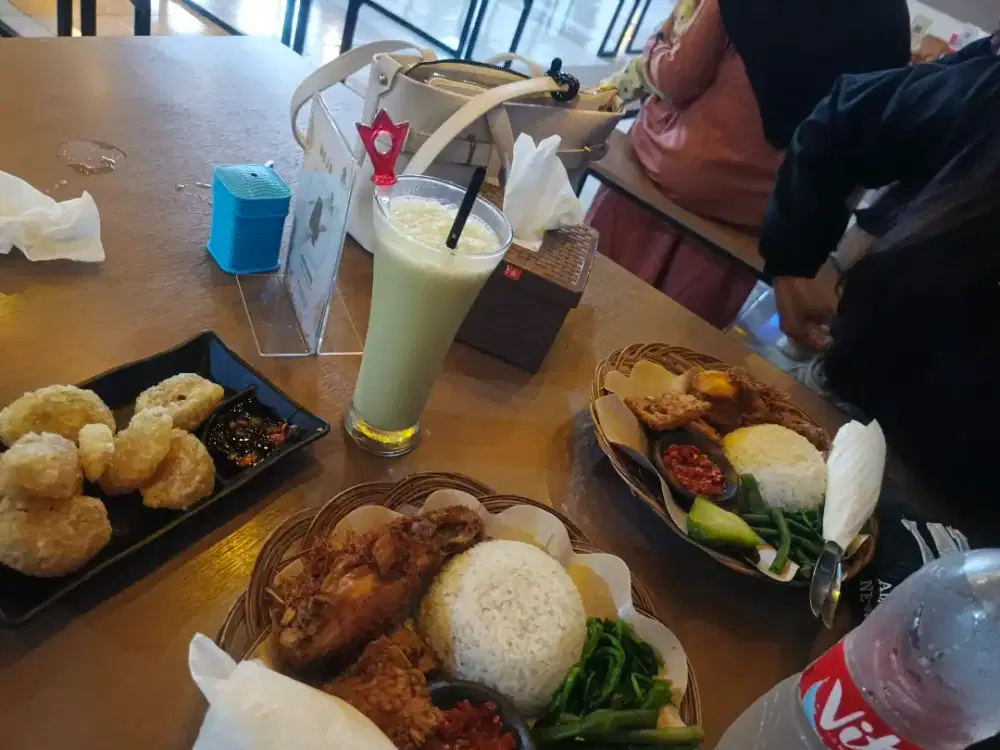 Cari pekerjaan apa aja