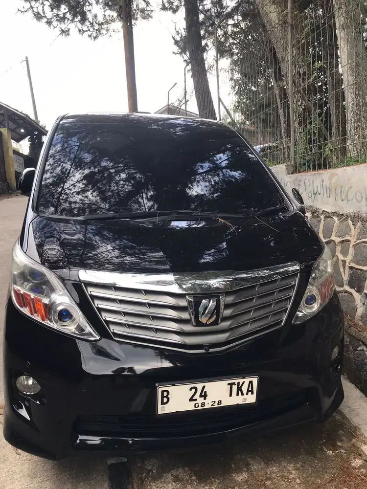 Toyota Alphard 2010 Bensin