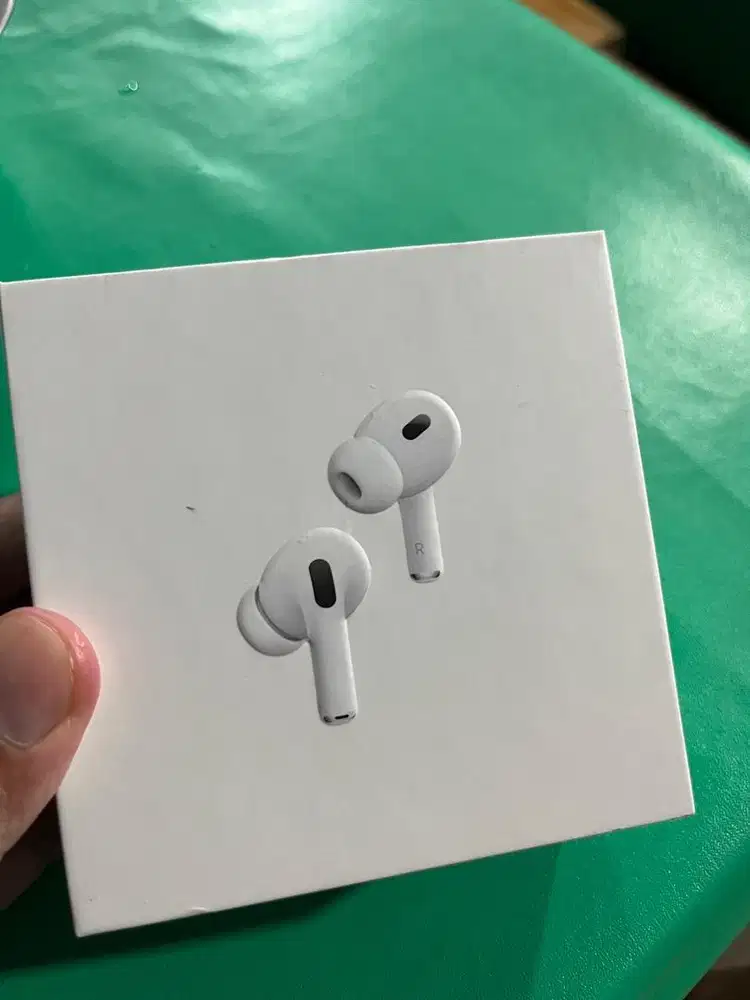 Airpords Pro Gen 2 ( bukan type C )