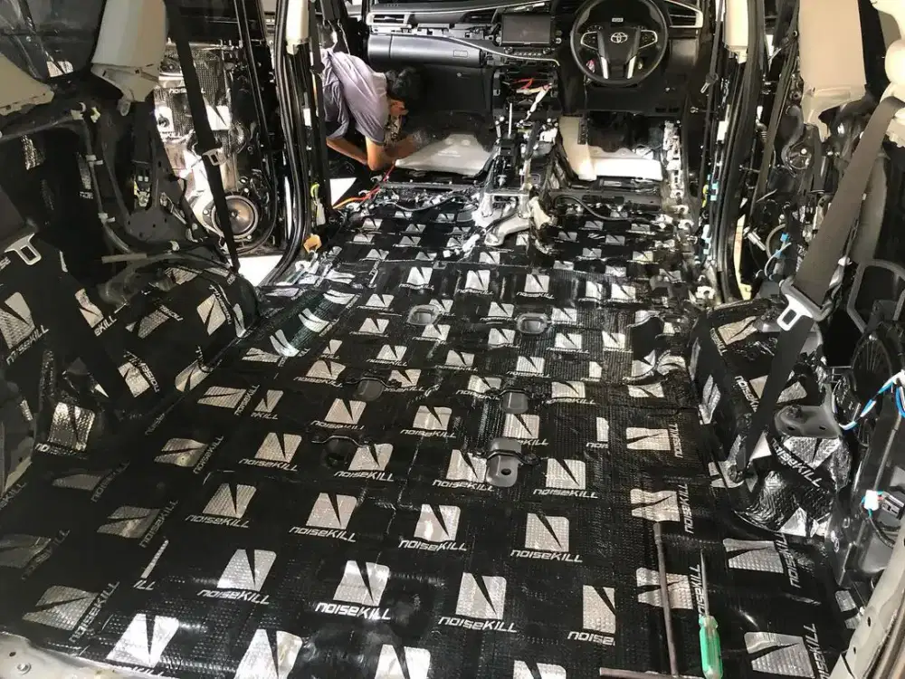 Peredam suara mobil home service