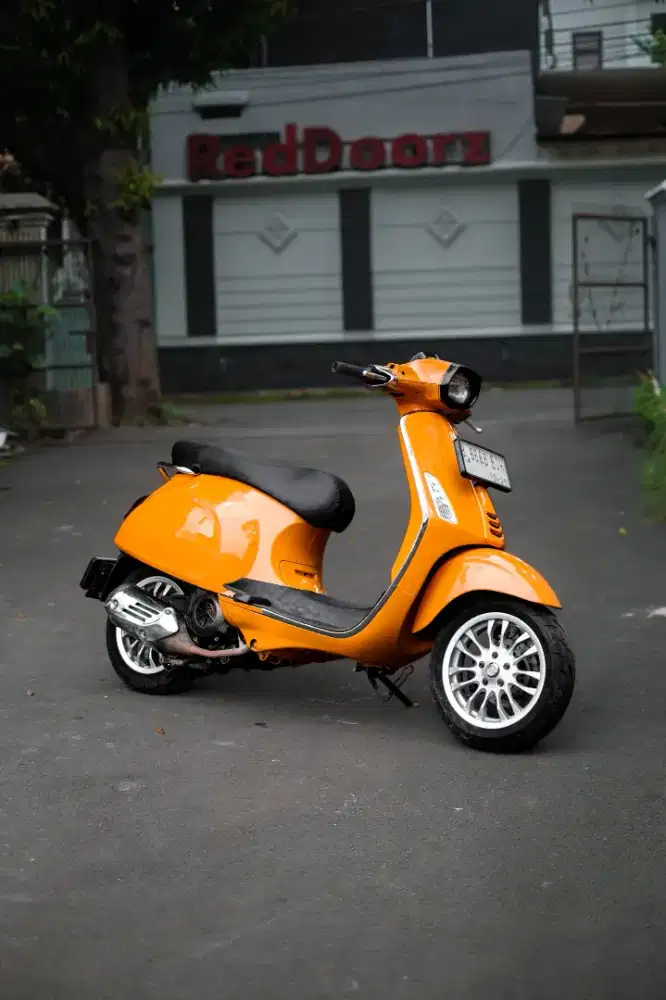 Piaggio vespa sprint 3v 150 tahun 2014