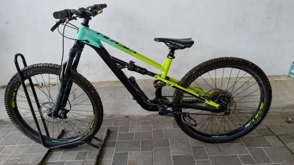 Sepeda Polygon Siskiu T7