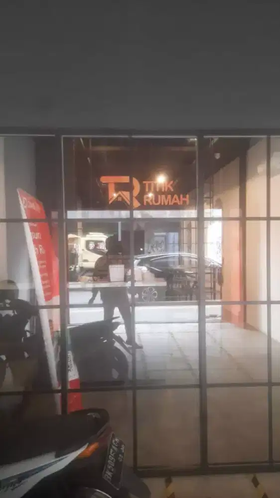 Konsultan/agent properti freelance