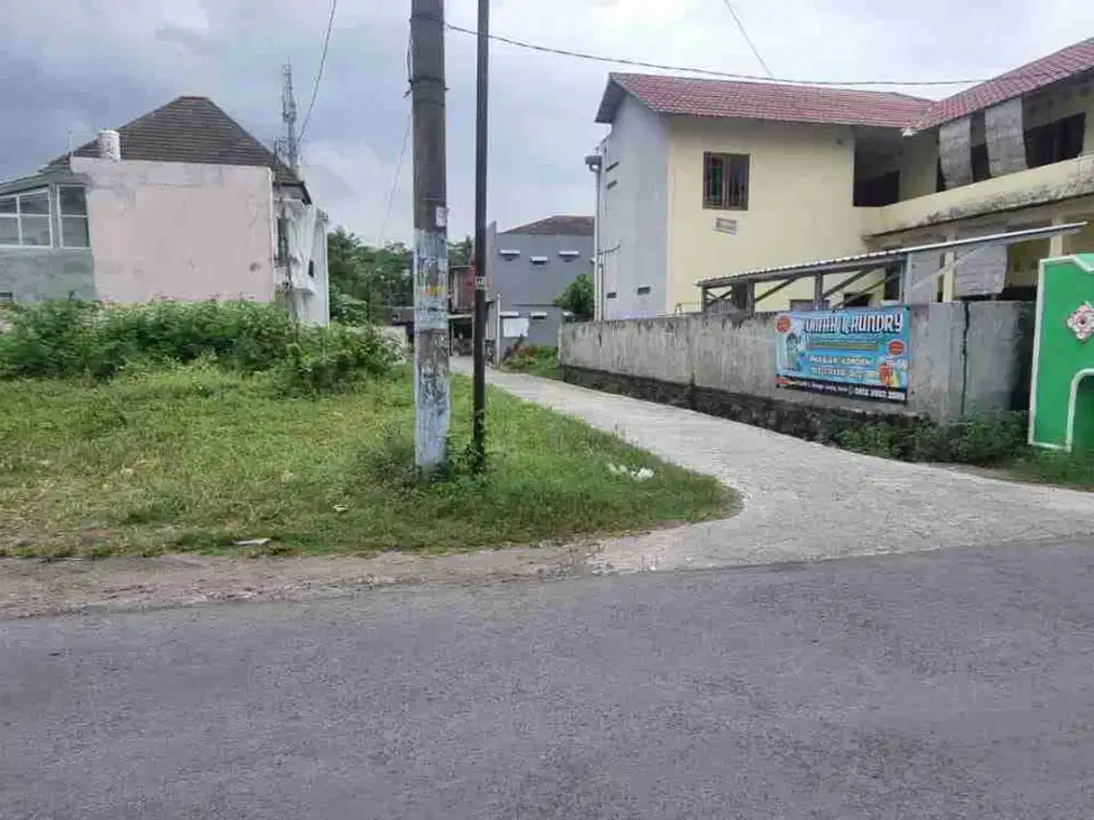 Lahan Trihanggo Sleman
Selatan Perempatan Ringroad Kronggahan