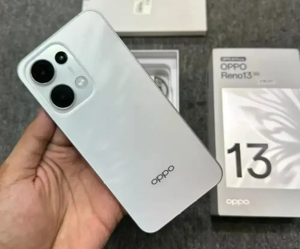 Oppo Reno 13 5G 12/256GB Garansi Aktif