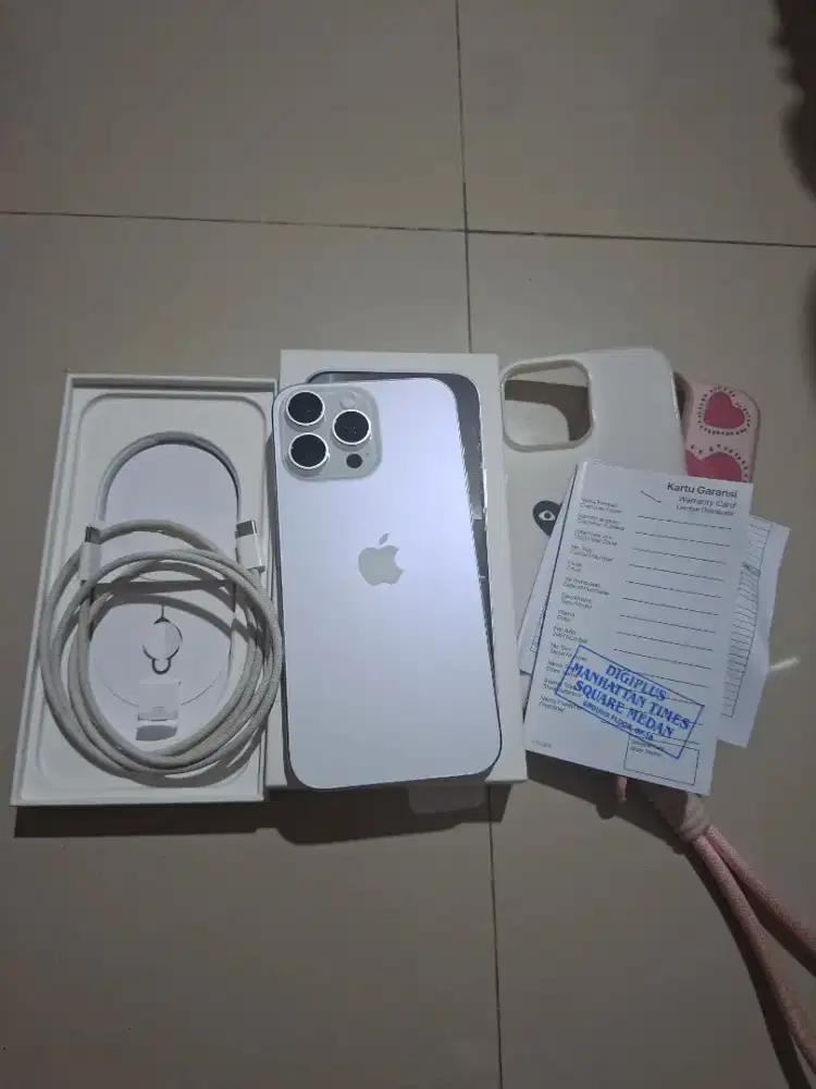 Iphone 16 pro max 256gb white garansi resmi ibox