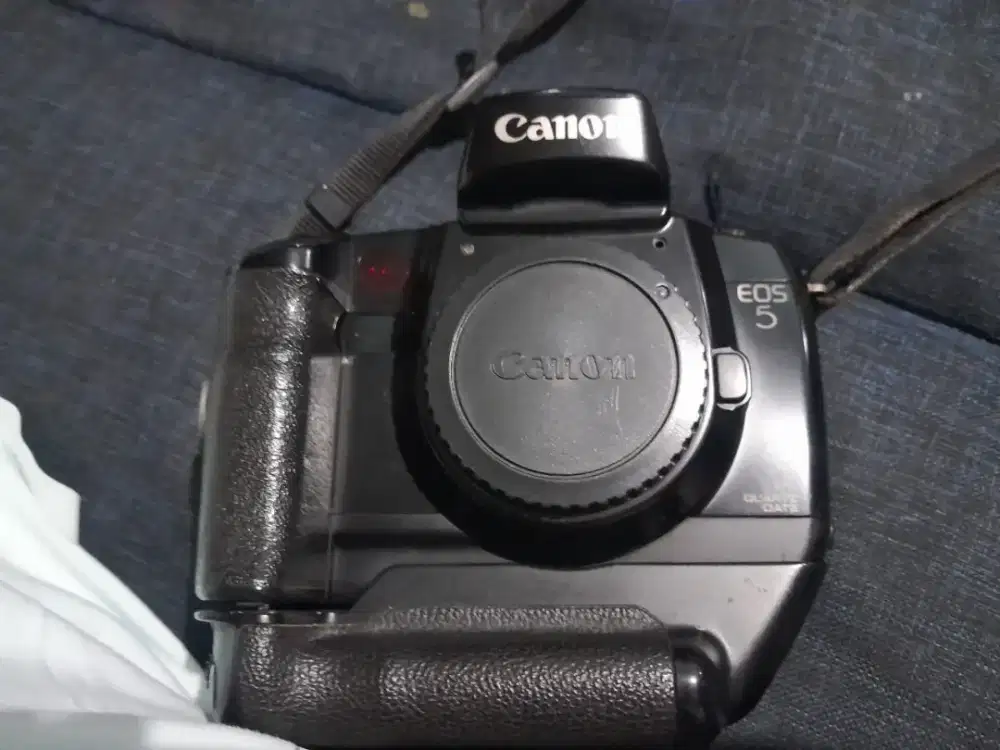 Canon EOS 5 (rare)