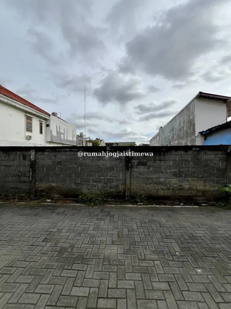 Tanah Dekat UGM Pogung Pandega Padma JL Kaliurang Km 5,5