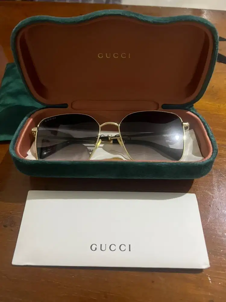 gucci square frame sunglasses