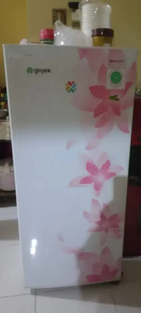 Dijual kulkas 1 pintu