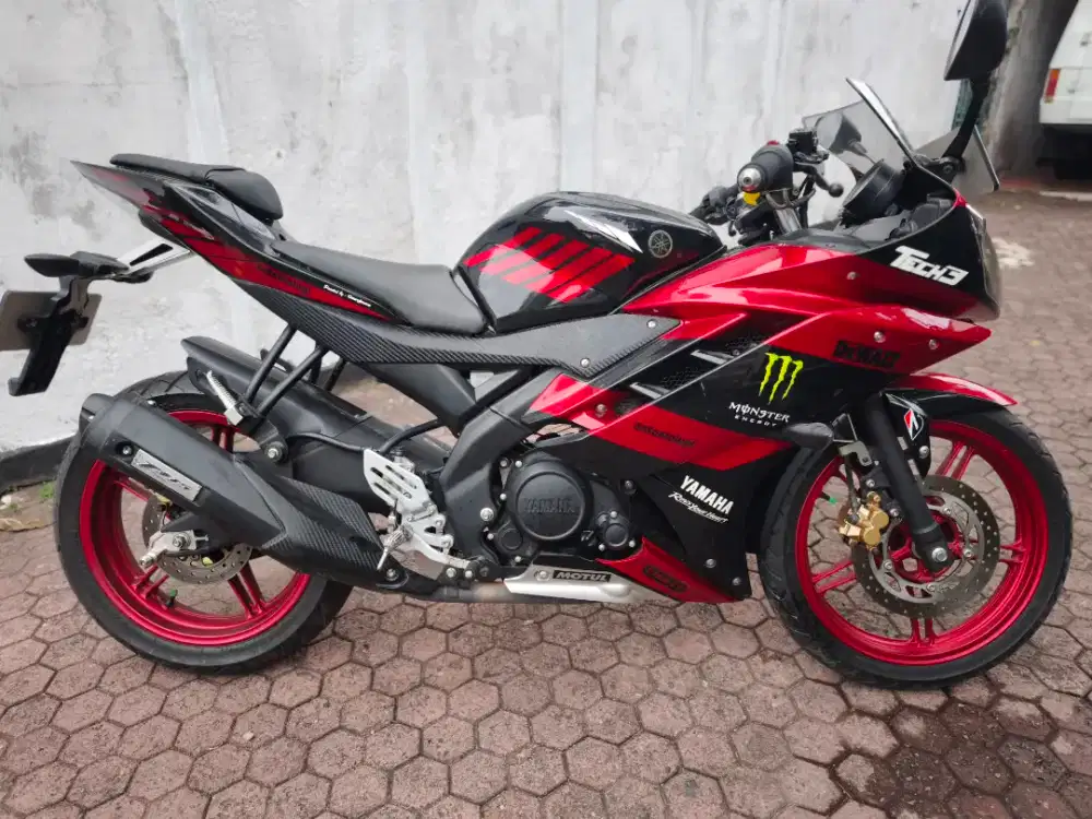 Yamaha R15 Spesial Edition Km 5rb