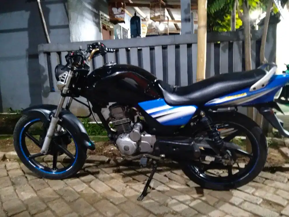 Megapro hiu tahun 2005