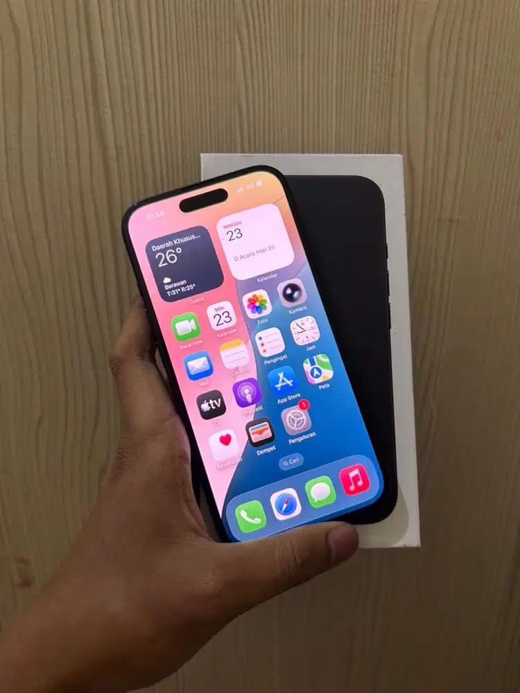 iphone 16 128gb hitam